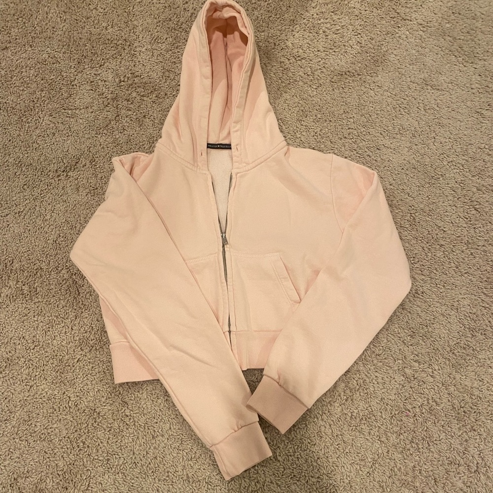 Light pink brandy Melville cropped zip up 💕